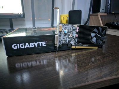 Лот: 12681243. Фото: 1. Gigabyte gt1030. Видеокарты