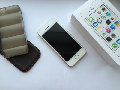 Лот: 5209820. Фото: 1. iPhone 5s 16gb gold a1457 обмен... Смартфоны