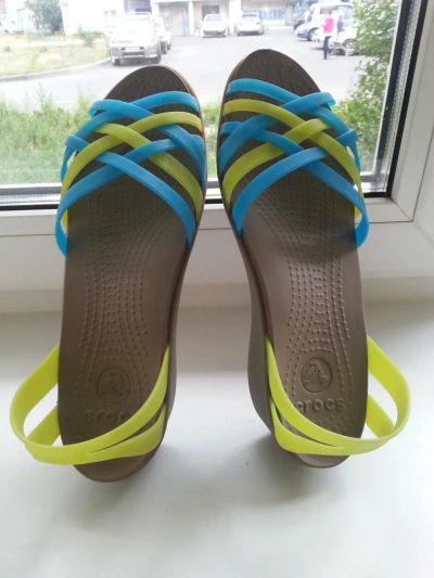 Лот: 4283863. Фото: 1. Летние босоножки крокс crocs 39р... Босоножки
