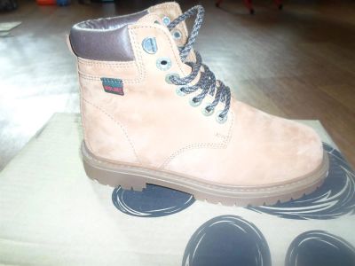 Лот: 3896239. Фото: 1. Женские ботинки. новые. Ботинки, полуботинки