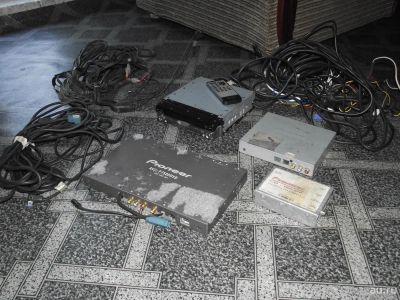 Лот: 8600019. Фото: 1. Две DVD магнитолы Pioneer AVH-P7500DVD... Автомагнитолы