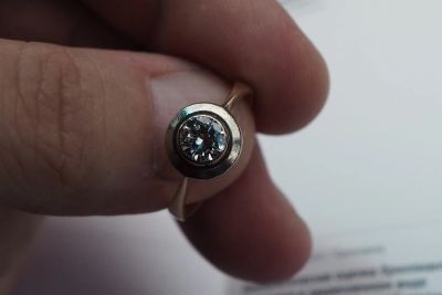 Лот: 23953718. Фото: 1. Кольцо с брильянтом. Кольца, перстни