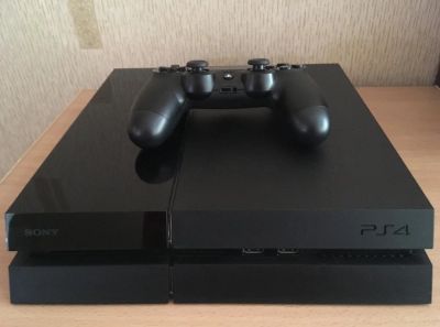 Лот: 10194383. Фото: 1. Playstation 4 500Gb. Игровые приставки, консоли
