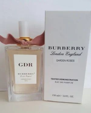 Лот: 10972514. Фото: 1. Garden Roses от Burberry 150мл... Унисекс парфюмерия