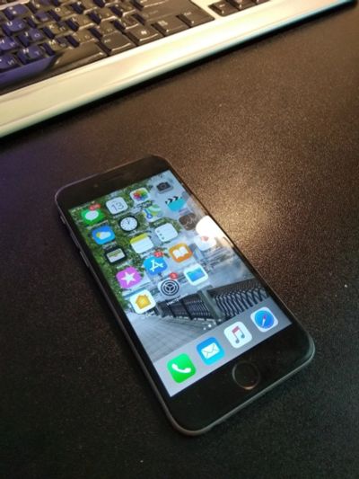 Лот: 14129210. Фото: 1. iphone 6 16gb. Смартфоны