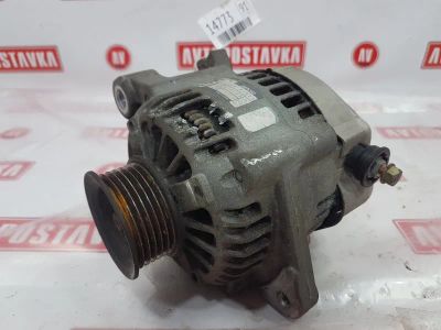 Лот: 21090535. Фото: 1. Генератор Toyota Bb QNC21 3SZ-VE... Двигатель и элементы двигателя
