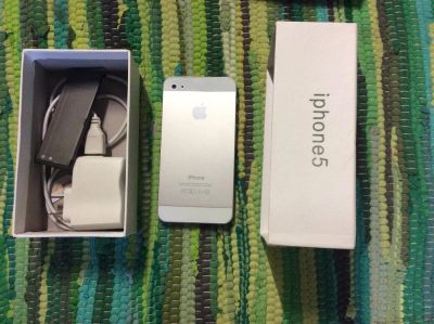 Лот: 3801937. Фото: 1. iphone 5 Тайланд. Звонить умеет... Смартфоны