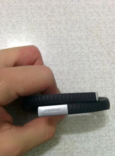 Лот: 4635803. Фото: 1. Jawbone Up 2.0. Спортивная символика и атрибутика