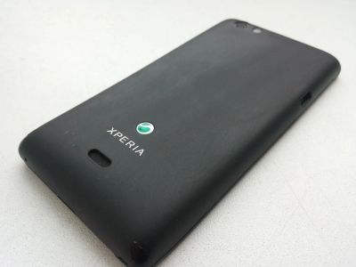 Лот: 6510452. Фото: 1. Sony Xperia ST23i . Смартфоны