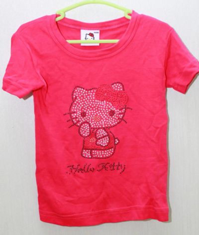 Лот: 8508505. Фото: 1. Футболка Hello Kitty. Футболки, поло, топы, лонгсливы