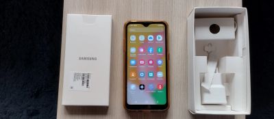 Лот: 21731542. Фото: 1. Смартфон Samsung Galaxy A01 16... Смартфоны