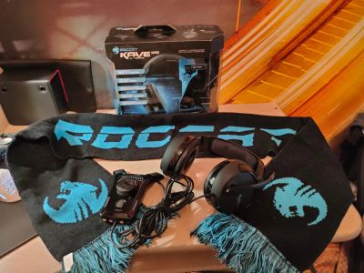 Лот: 16177030. Фото: 1. Гарнитура (с аудиокартой) Roccat... Акустические системы