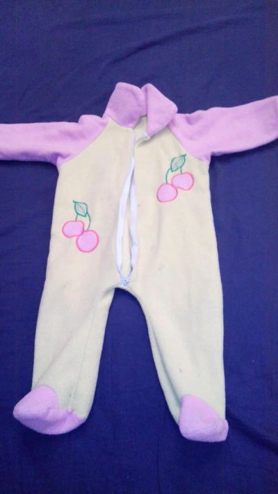 Лот: 10615604. Фото: 1. Комбинезон 6 мес. Костюмы, пиджаки, комбинезоны