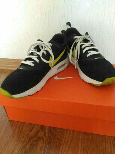 Лот: 11345175. Фото: 1. Кроссовки Nike Air Max для подростка. Кеды, кроссовки, слипоны
