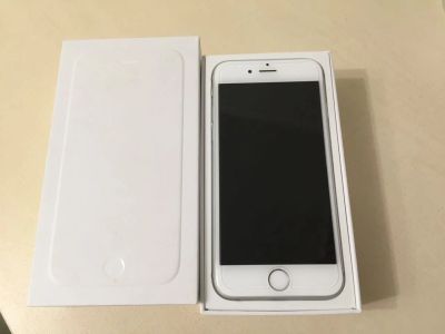 Лот: 10058892. Фото: 1. Iphone 6 16gb Silver A1586 РСТ... Смартфоны