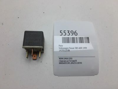Лот: 20397513. Фото: 1. Реле Volkswagen Passat 1999 141951253B... Электрооборудование