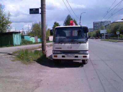 Лот: 4218050. Фото: 1. машина. Грузовики, автобусы, спецтехника