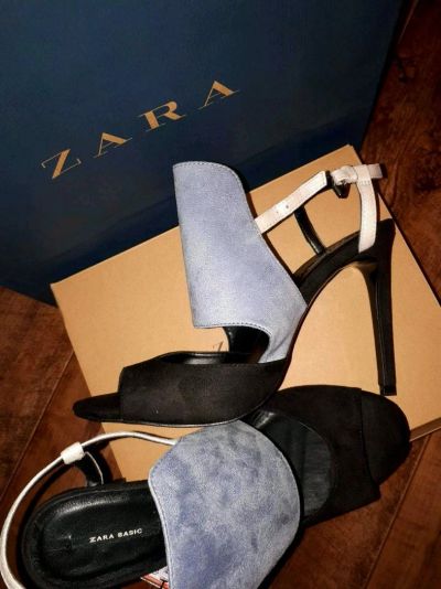 Лот: 12145672. Фото: 1. Туфли Zara 41 размер. Туфли