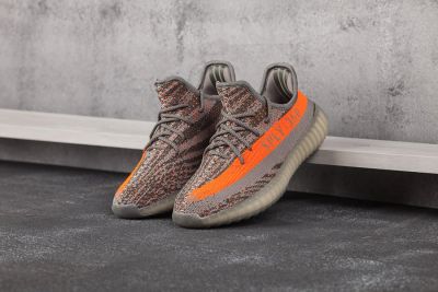 Лот: 11565089. Фото: 1. Кроссовки Adidas Yeezy 350 Boost... Кеды, кроссовки, слипоны