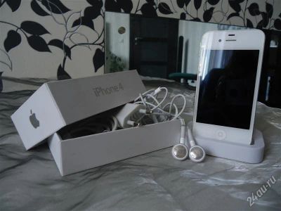 Лот: 1947405. Фото: 1. iPhone 4, 32GB, iOS 5.1.1, русская... Смартфоны