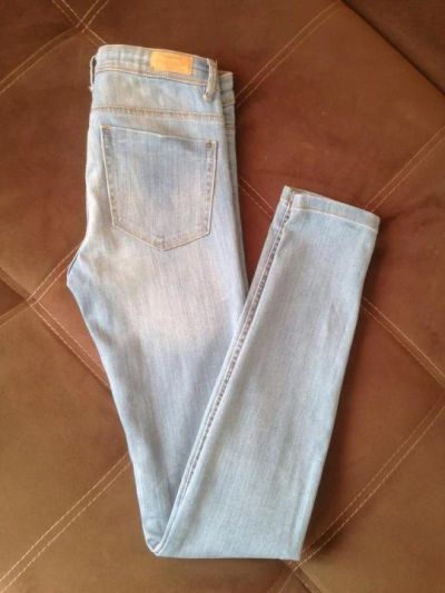 Лот: 9727510. Фото: 1. Джинсы новые Zara Jegging. Джинсы