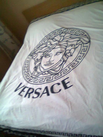 Лот: 3829077. Фото: 1. Покрывало двустороннее Versace. Одеяла, подушки
