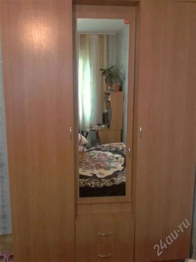 Лот: 2116733. Фото: 1. Шкаф трехдверный. Шкафы, шкафы-купе