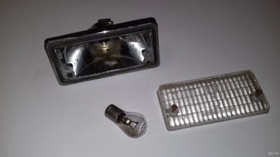 Подфарник ВАЗ-2101 ФП148-3716204 — купить в Красноярске. Состояние: Б/у. Оптика и освещение на интернет-аукционе Au.ru