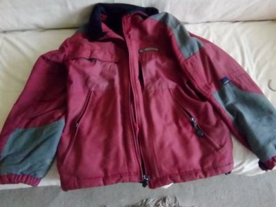 Лот: 17008447. Фото: 1. куртка Abercrombie. Верхняя одежда