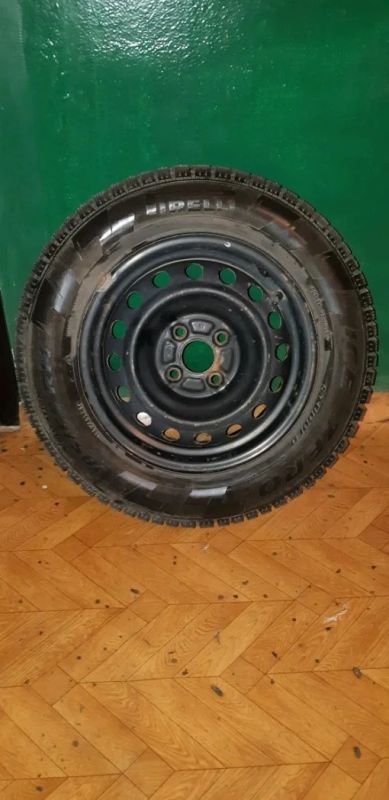 Лот: 12367523. Фото: 1. Шины pirelli ice zero r14. Шины