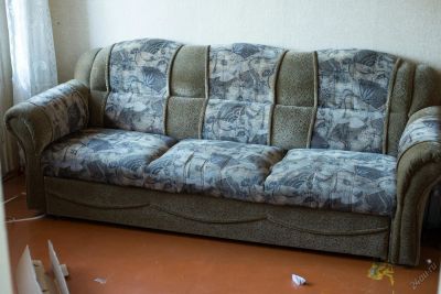Лот: 5820432. Фото: 1. Диван б/у в хорошем состоянии. Диваны