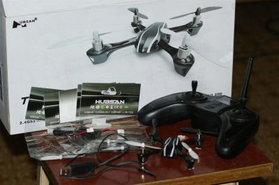Лот: 3381672. Фото: 1. Квадрокоптер HubSan x4 для полетов... Квадрокоптеры