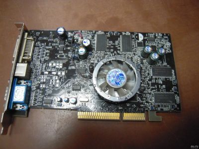 Лот: 13676843. Фото: 1. AGP видеокарта Radeon 9600 PRO... Видеокарты