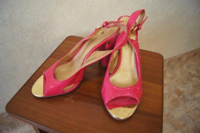 Лот: 7968759. Фото: 1. Туфли розовые 39р. Туфли