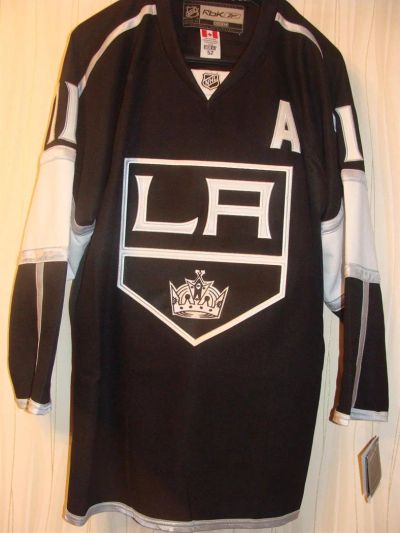Лот: 3577229. Фото: 1. Хоккейный свитер NHL LA KINGS... Форма