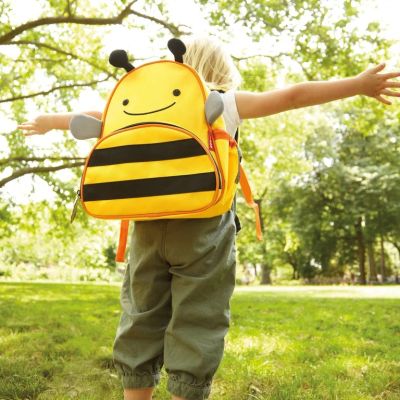 Лот: 7726781. Фото: 1. Рюкзак Skip Hop Zoo Pack Пчела. Рюкзаки