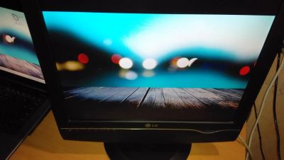 Лот: 10347902. Фото: 1. LG flatron M1717A монитор с TV-тюнером. ЖК-мониторы