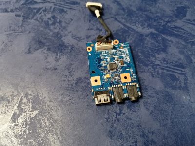 Лот: 17707798. Фото: 1. Доп Плата audio usb картридер... Платы расширения, контроллеры, доп. порты