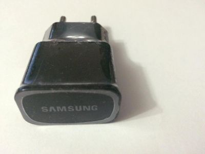Лот: 6464840. Фото: 1. Адаптер сетевой 220V USB черный... Зарядные устройства, блоки питания, адаптеры сетевые для смартфонов