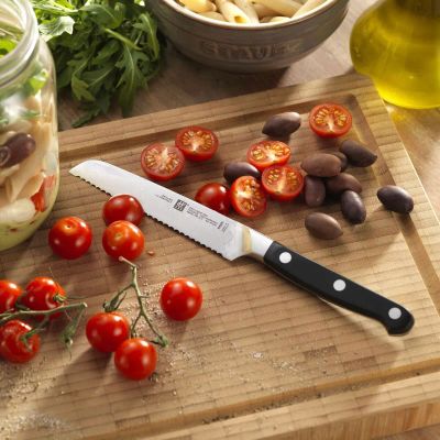 Лот: 24943330. Фото: 1. Нож универсальный Zwilling Pro... Столовые приборы, ножи