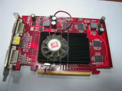 Лот: 10713494. Фото: 1. Видеокарта Radeon HD2600 pro 512mb... Видеокарты