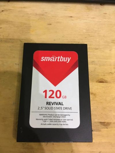Лот: 10477000. Фото: 1. 120 ГБ SSD-накопитель Smartbuy... SSD-накопители