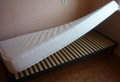 Лот: 5350921. Фото: 1. Кровать с каучуковым антимикробным... Кровати