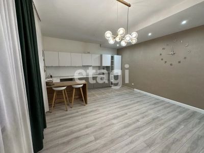 Лот: 21132147. Фото: 1. Продам 4-комн. кв. 200 кв.м. Красноярск... Квартиры, студии