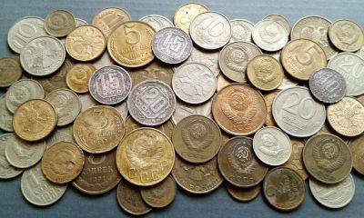 Лот: 8215890. Фото: 1. 70 монет - Одним лотом - С рубля... Наборы монет