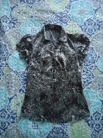 Лот: 8017370. Фото: 1. Блузка с коротким рукавом. Блузы, рубашки, водолазки