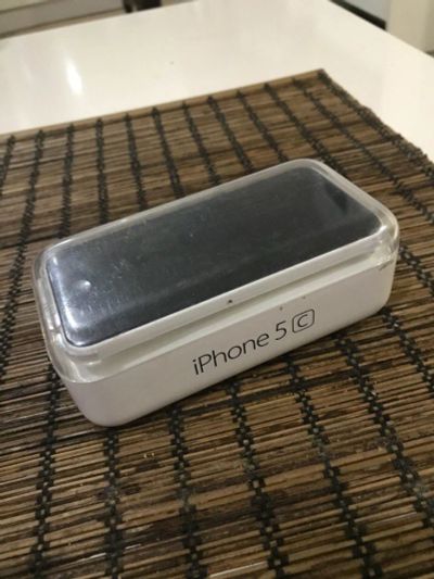 Лот: 10462307. Фото: 1. iphone 5c 16Gb. Смартфоны