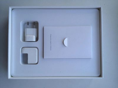 Лот: 6438012. Фото: 1. iPad 2 wi-fi +3G 16gb. Планшеты