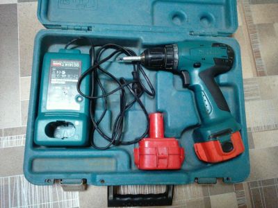 Лот: 8420134. Фото: 1. Шуруповерт makita 6271d. Электроинструмент