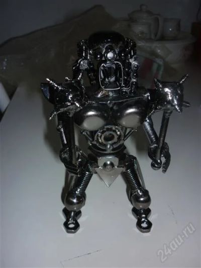 Лот: 1145670. Фото: 1. Фигурка Хищника метал. Фигурки, статуэтки